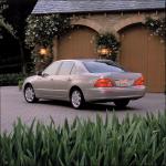 Lexus LS430 2001 года